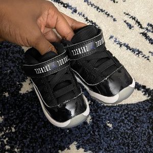 Jordan 11s size 3c